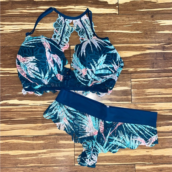 PINK Victoria's Secret Other - NWOT VS PINK set